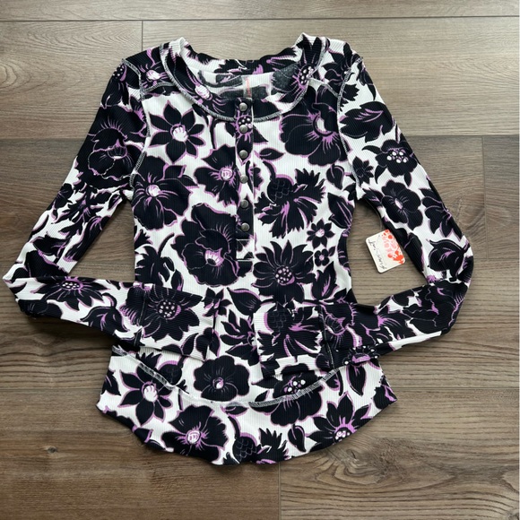 FP Movement by Free People Tops - NWT Womens Free People FP Movement Rally Printed Layer Top Purple Floral